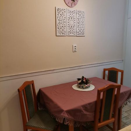 Malomszeg Apartman بيتْش المظهر الخارجي الصورة